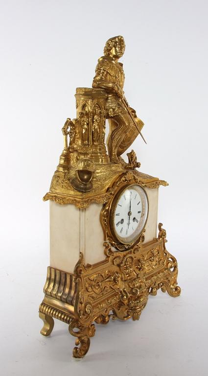 BORDSPENDYL, nygotik, 1800-talets andra hälft.