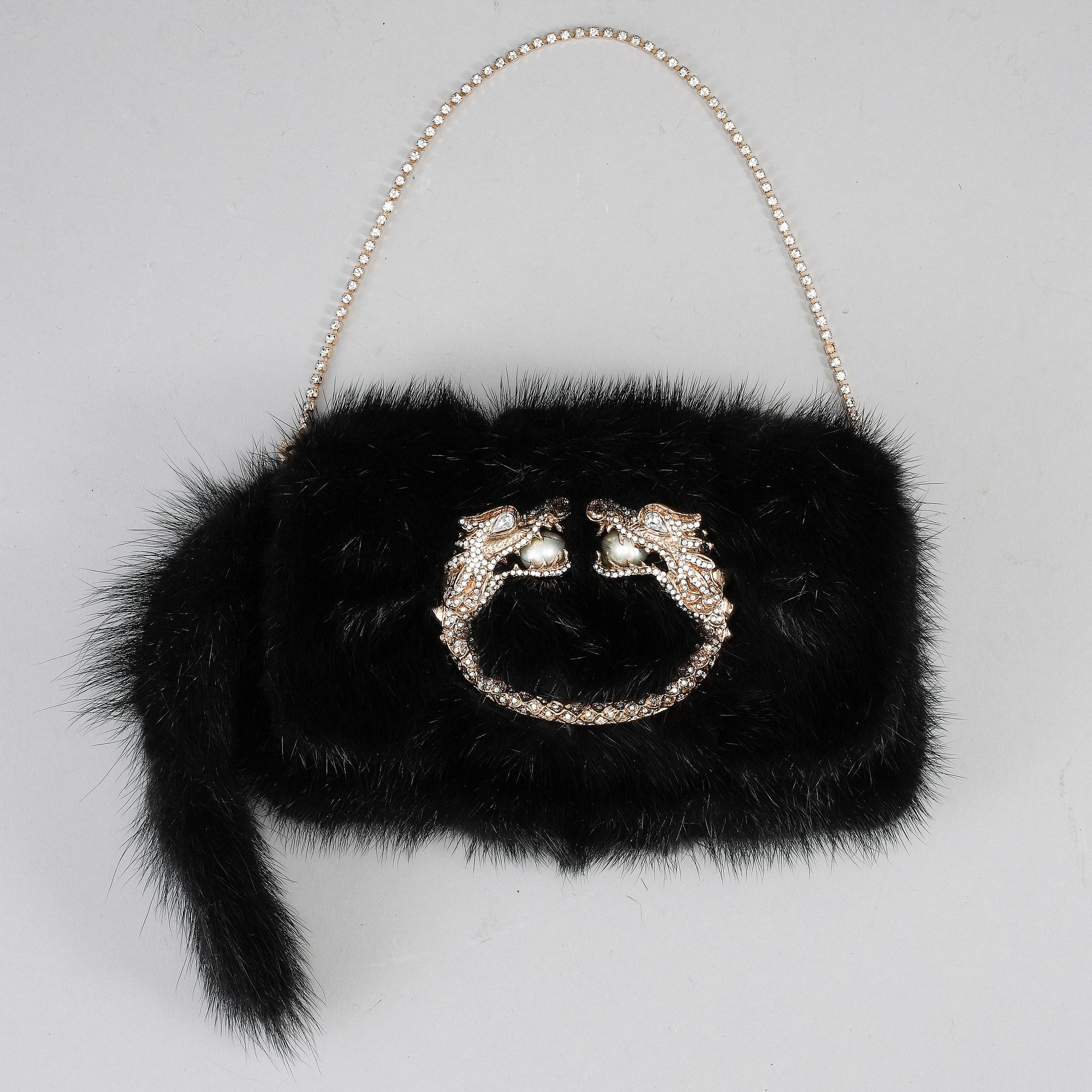 Gucci dragon clutch sales