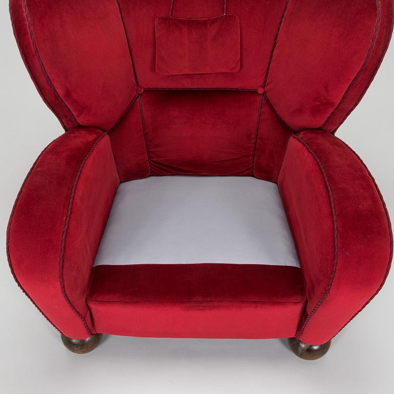 Märta Blomstedt, an 'Aulanko-model' armchair. Designed in 1939.