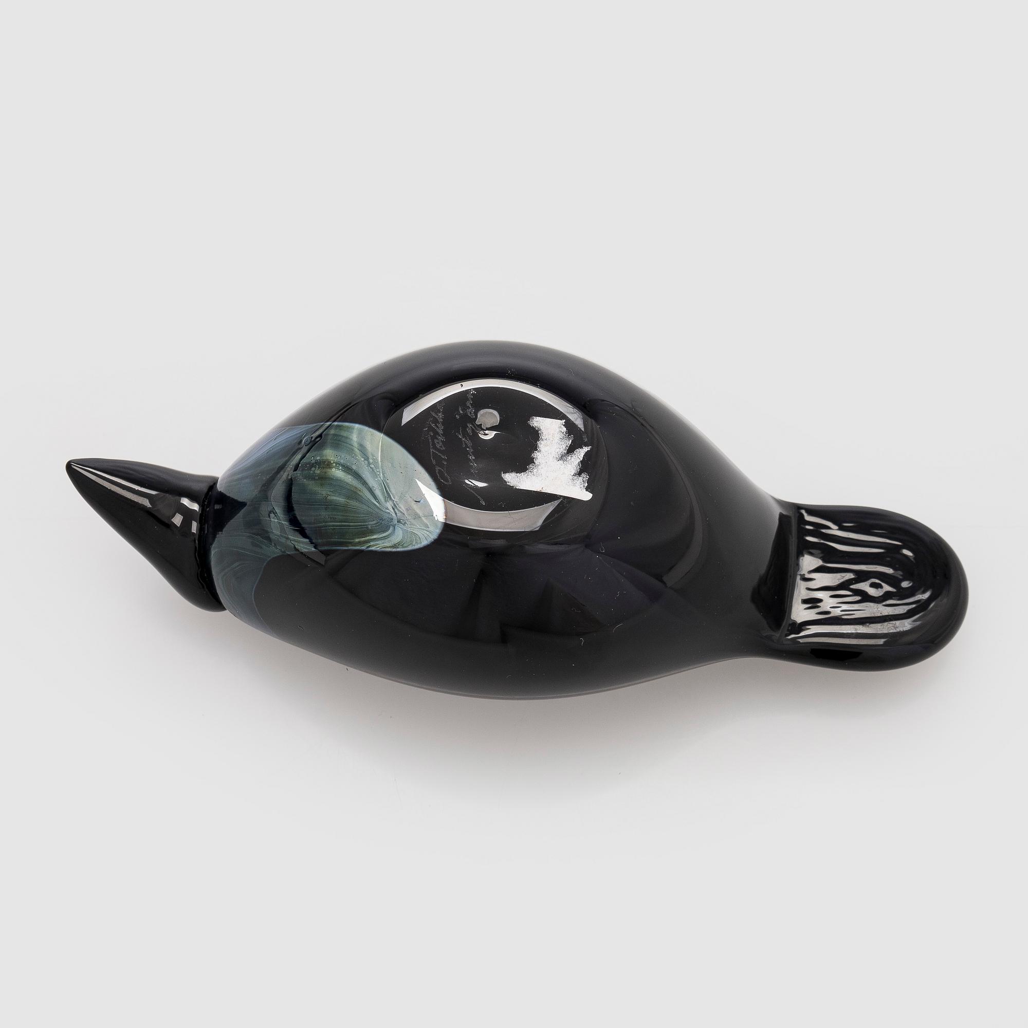 a glass bird, 'Crow', signed Oiva Toikka Nuutajärvi Notsjö.