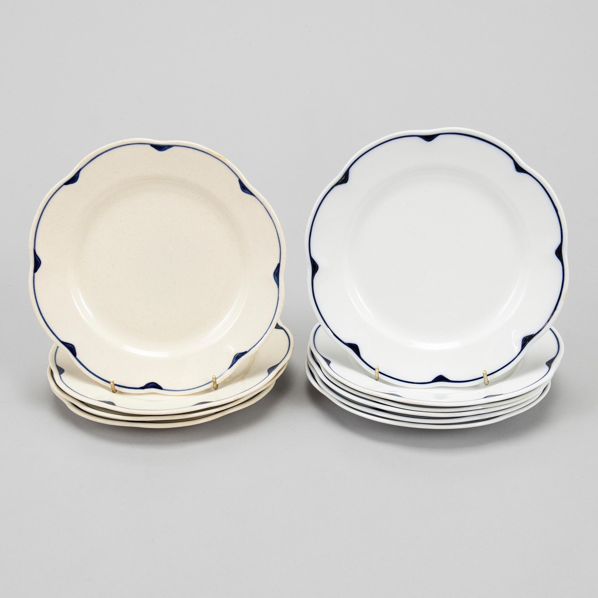 A 34-piece tableware set 'Pekka' for Arabia, Finland 1930/40s.