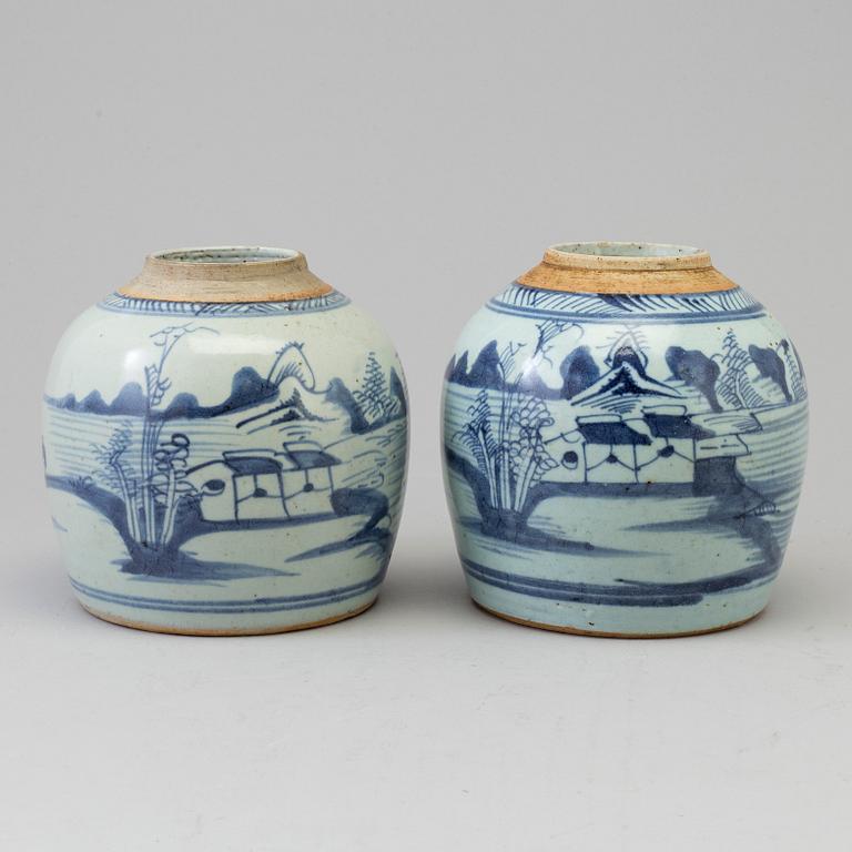 Two blue and white jars, Qing dynasty, 19th Century.