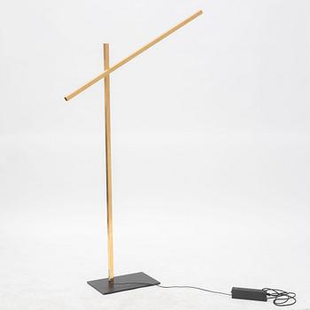 Federico Delrosso, golvlampa, modell "Hashi", Davide Groppi.