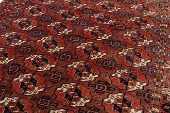 A carpet, antique/semi-antique, Tekke, c. 319 x 202 cm.