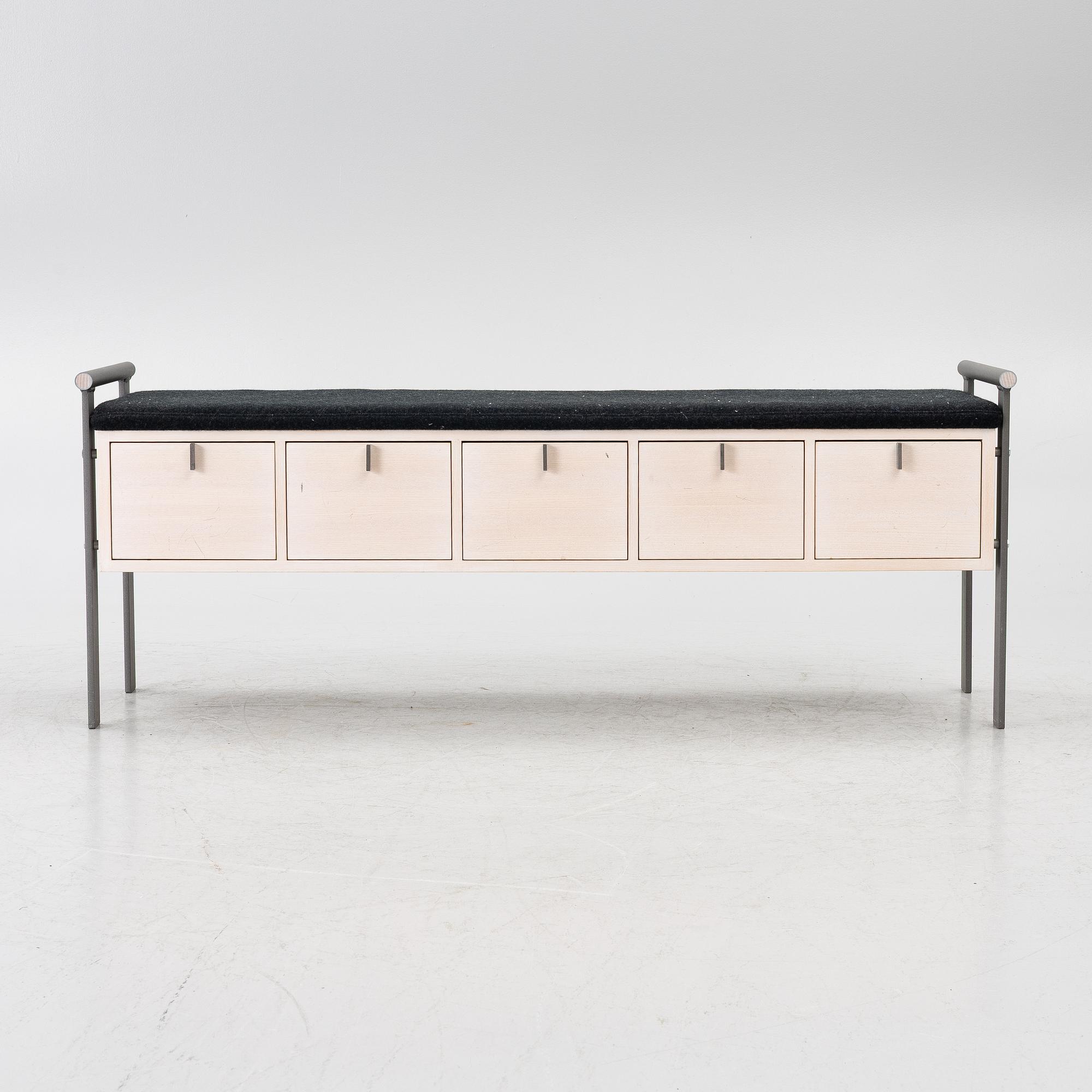 Kerstin Olby, bänk, "Ladan 5", Kerstin Olby Design.