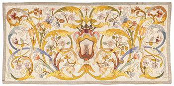 338. Antikt sidenbroderi, ca 187 x 88, omkring år 1900.