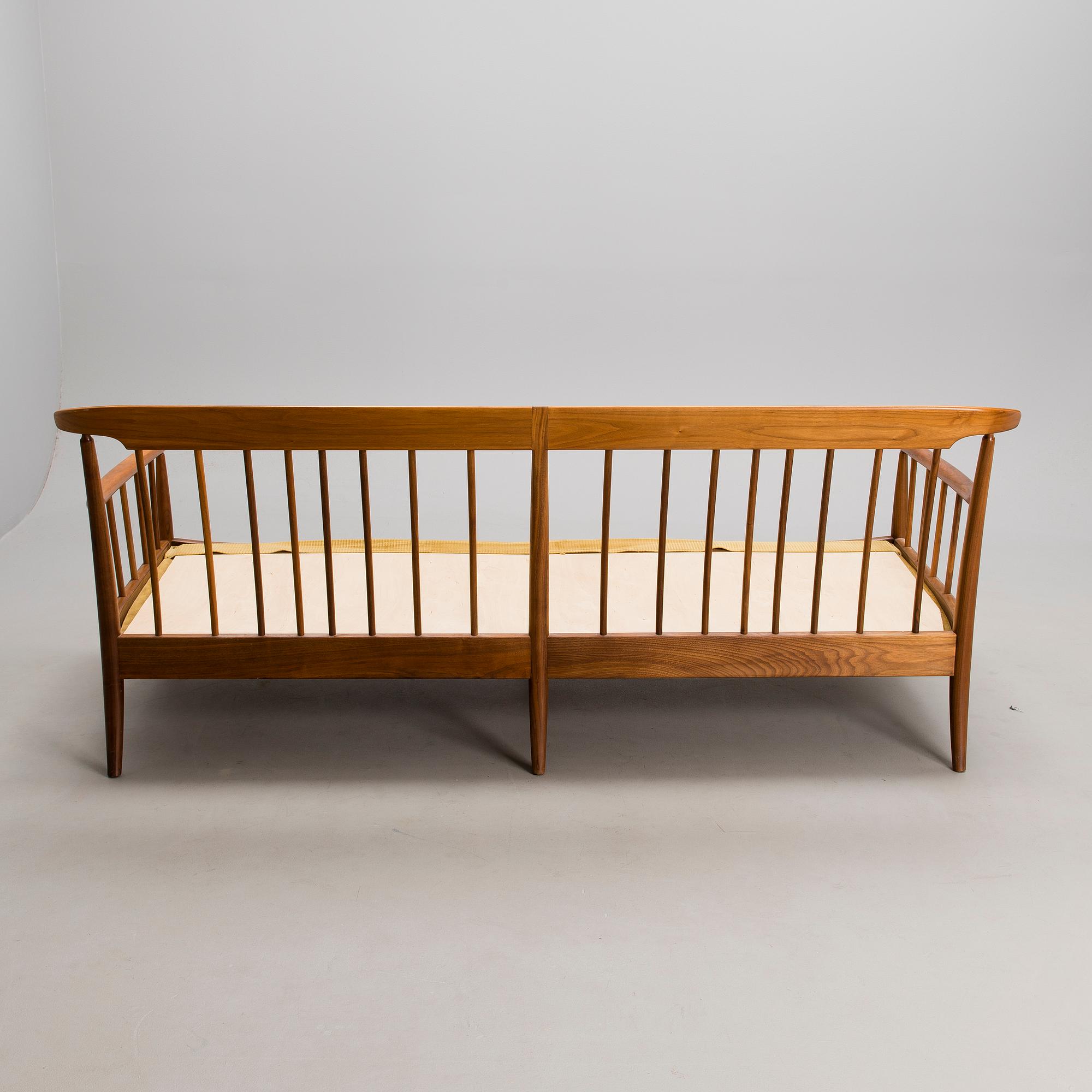 SOFFA, "Skrindan", Kerstin Hörlin-Holmqvist OPE-möbler.