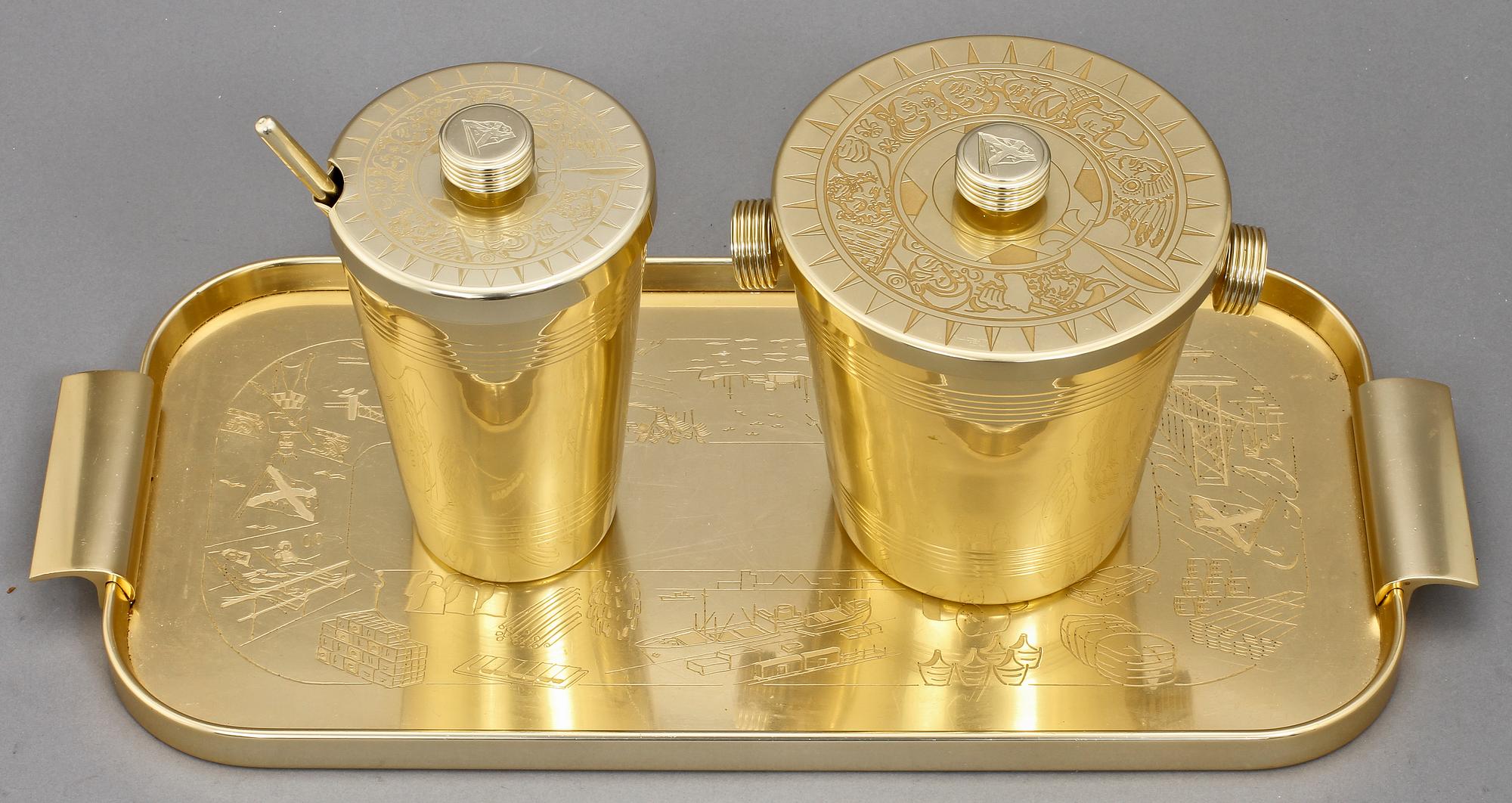 BRICKA, SHAKER samt TILLBRINGARE, England, 1900-tal.