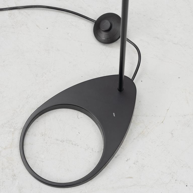 Arne Jacobsen, golvlampa, "AJ", Louis Poulsen, Danmark.