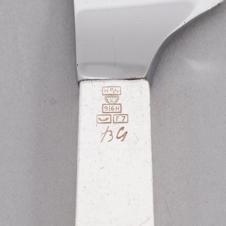 BERTEL GARDBERG, ATERINSARJA, 108 osaa, hopeaa, "Birgitta", Hopeatehdas oy, Helsinki 1956-61.