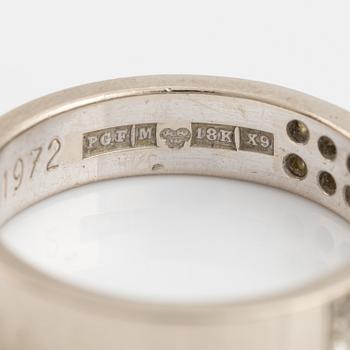 Ring, halvallians, två rader med briljant-och åttkantslipade diamanter.