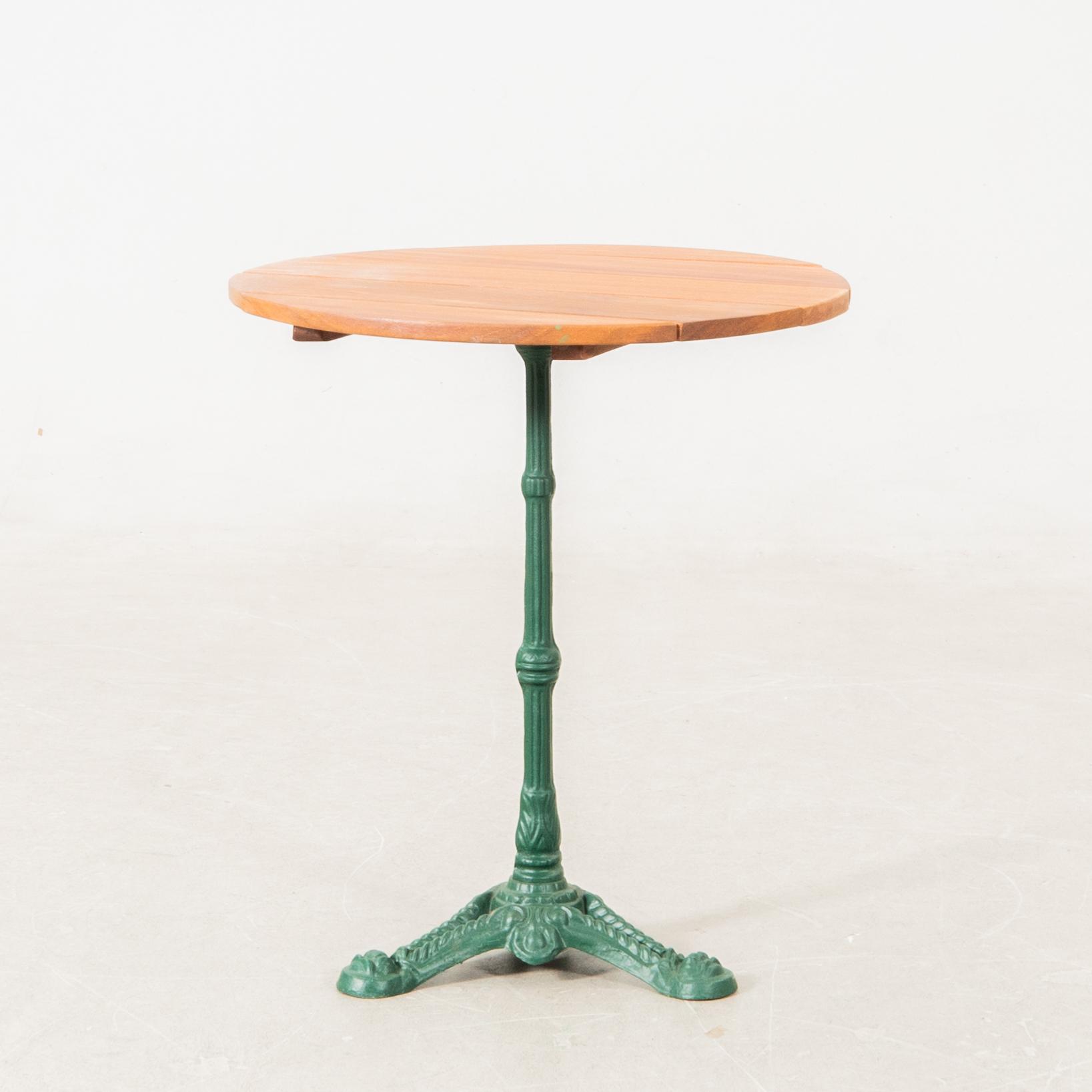 Trädgårdsbord 1900-talets andra hälft.