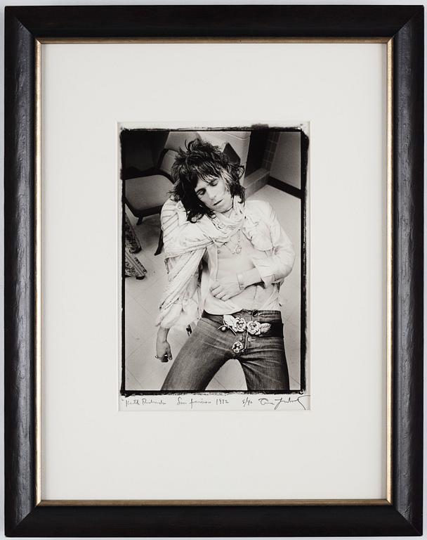 Annie Leibovitz, "Keith Richards, San Francisco, CA, 1972".