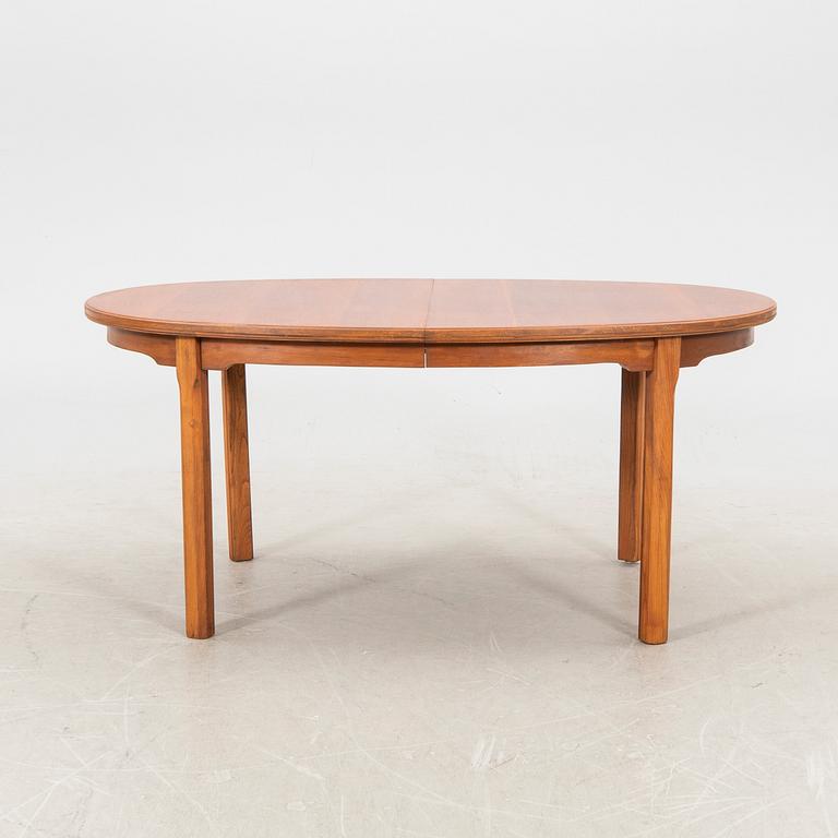 A walnut dining table, "Bristol" 1960s.