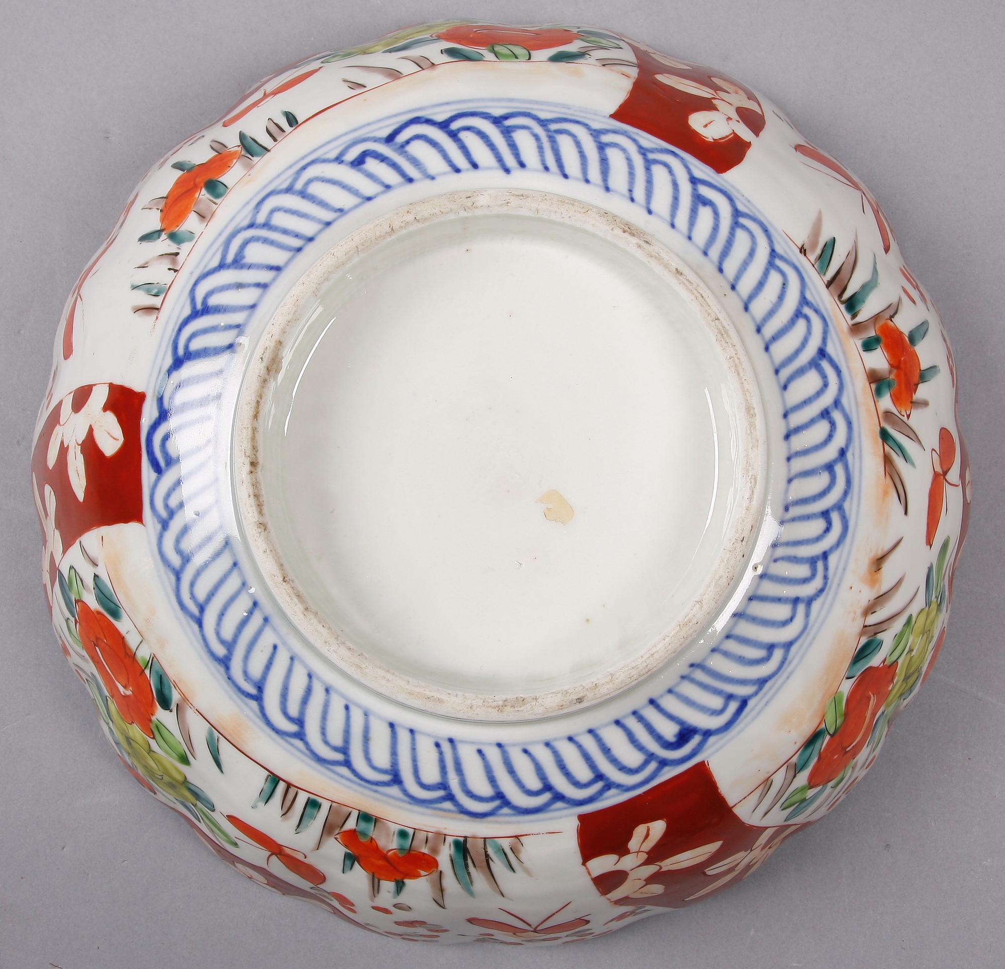 SKÅL, porslin. Japan, 1800-tal.