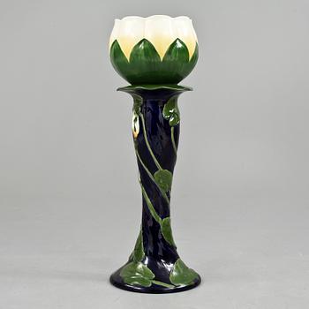 PIEDESTAL med YTTERFODER, flintgods, Johan Georg Asplund, Rörstrand, Jugend, 1900-talets första kvartal.
