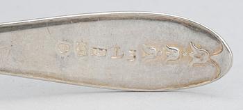 TESKEDAR, silver, 6 st, delvis Jacob Möller, Malmö, 1817. Tot vikt 202 gram.
