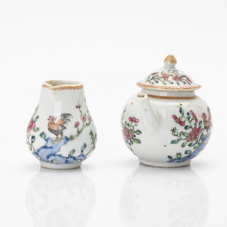 A Chinese famille rose porcelain teapot with cover and milk jug, Qing dynasty, Qianlong (1736–95).