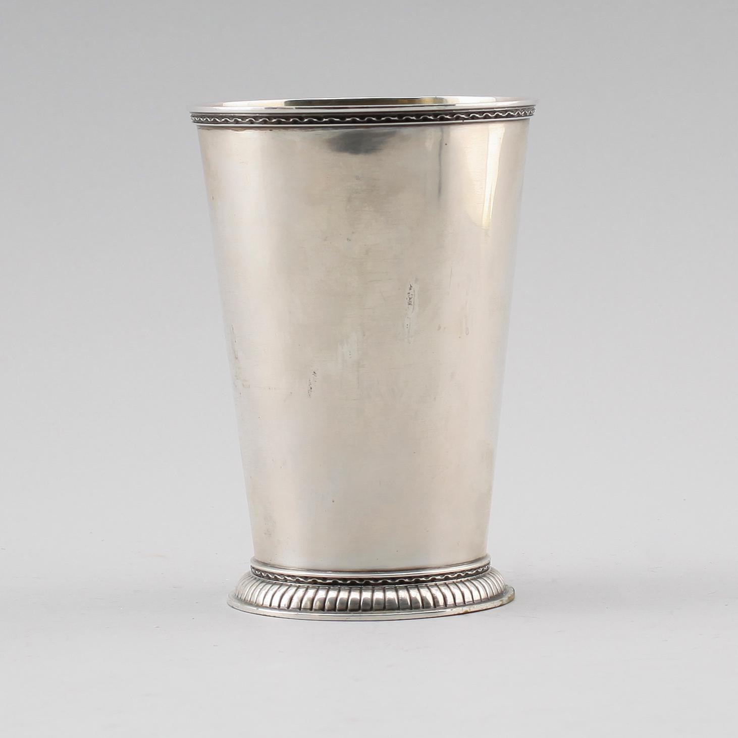 BÄGARE, silver, Eric Råström, Stockholm 1948. Vikt ca 345 g.