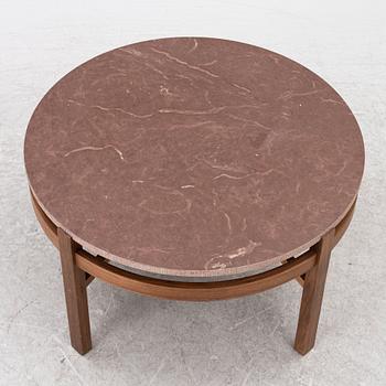 Kerstin Olby, Bord med kalkstensskiva, Opus', Olby Design, 2020.