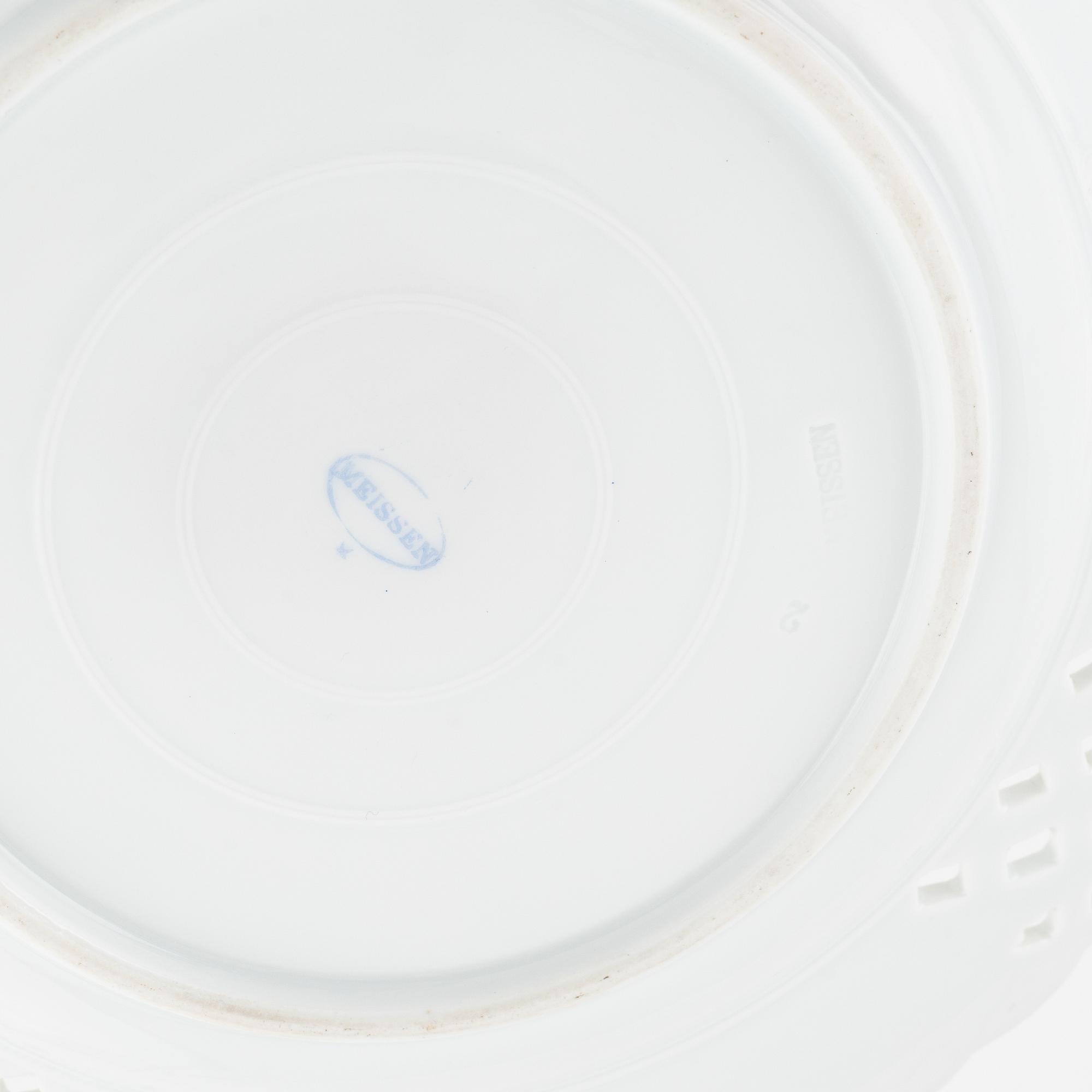 A set of eight porcelain plates, Teichert-Werke in Meissen, circa 1900.