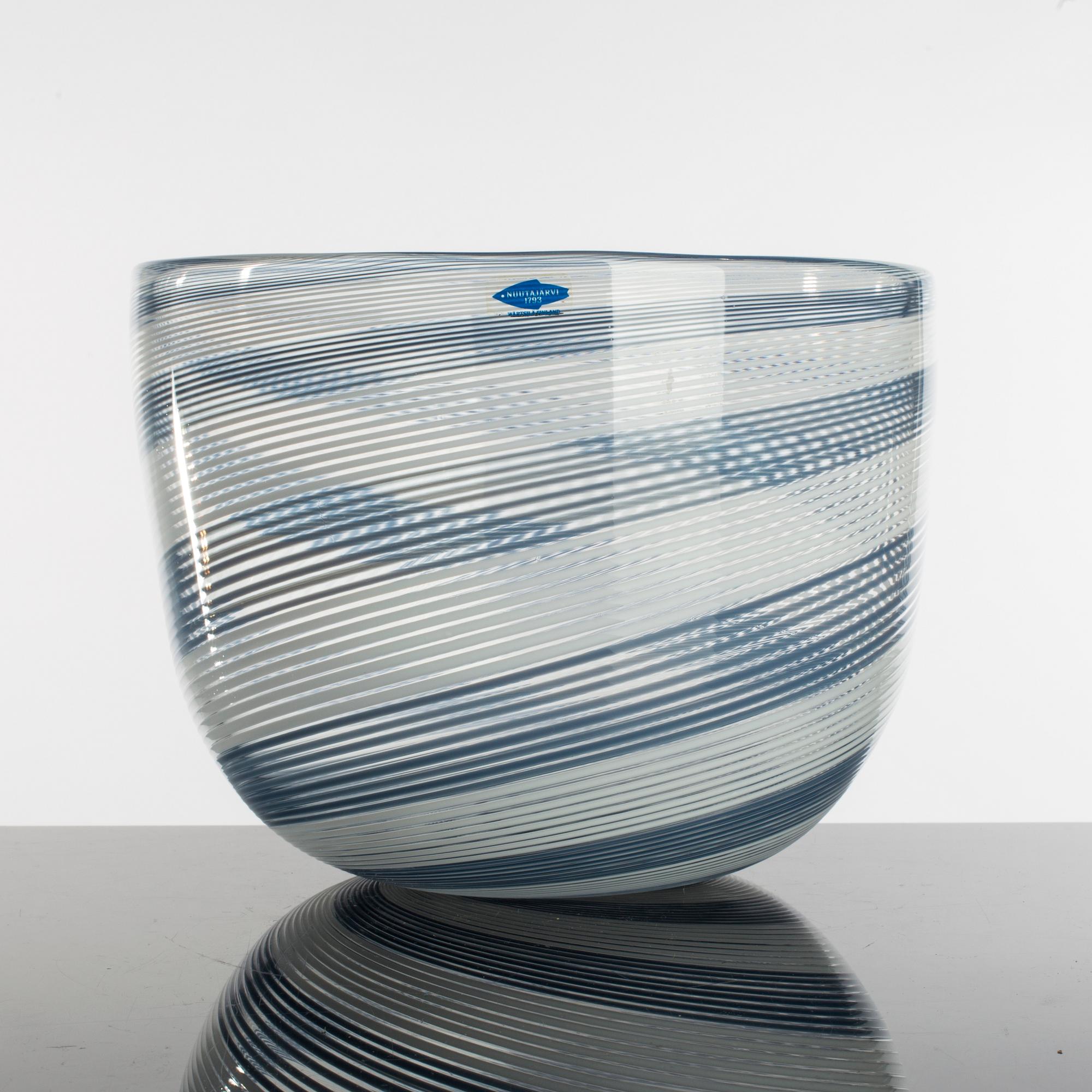HEIKKI ORVOLA, two bowls, glass, signed, Nuutajärvi, Notsjö, Finland.