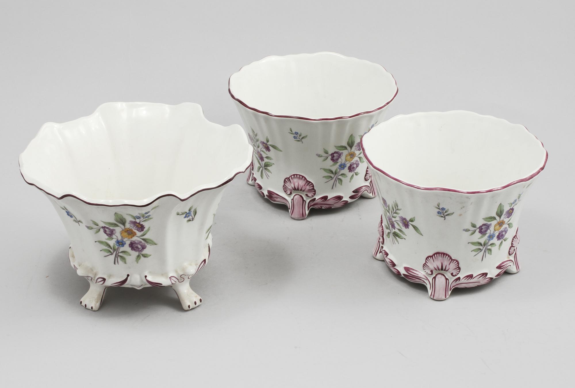 YTTERFODER, 3 st, porslin, Rörstrand, 1900-talets andra hälft.