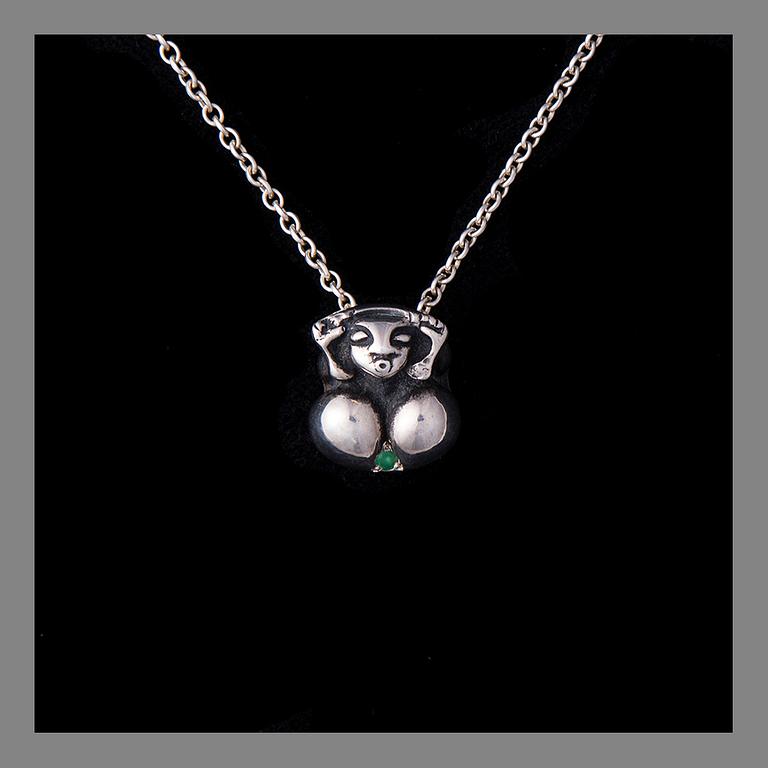 BIRGITTA ARA, PENDANT. Miniaurora. Sterling silver, emerald. Signed.