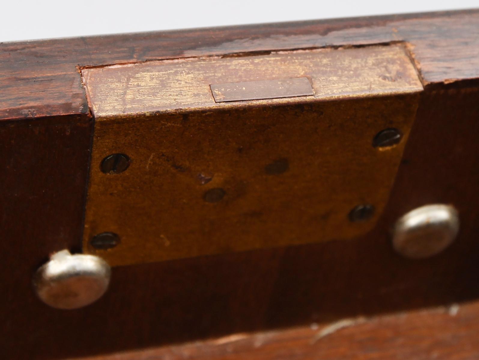 SKRIVBORD, England, 1900-talets andra hälft.