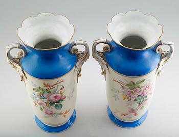 VASER, 1 par, porslin, 1800-talets andra hälft.