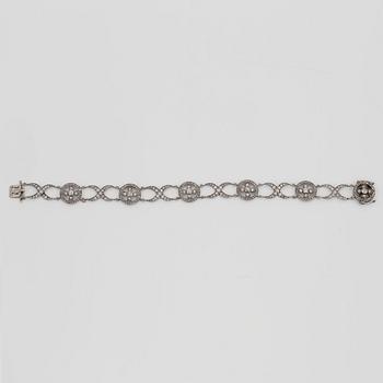 A rose-cut diamond bracelet.