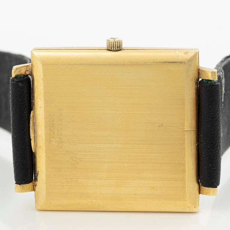 Universal Genève, wristwatch, 31 x 31 mm.
