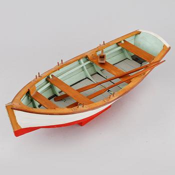 A boat model, 20th century.