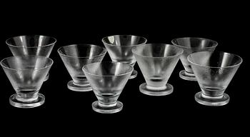 GLASSERVIS, 9 delar, "Iced", Vicke Lindstrand, Orrefors, formgiven 1936.