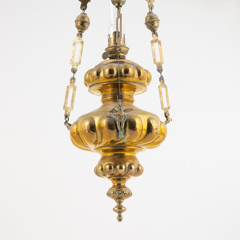 Kerosene lamp, late 19th century.