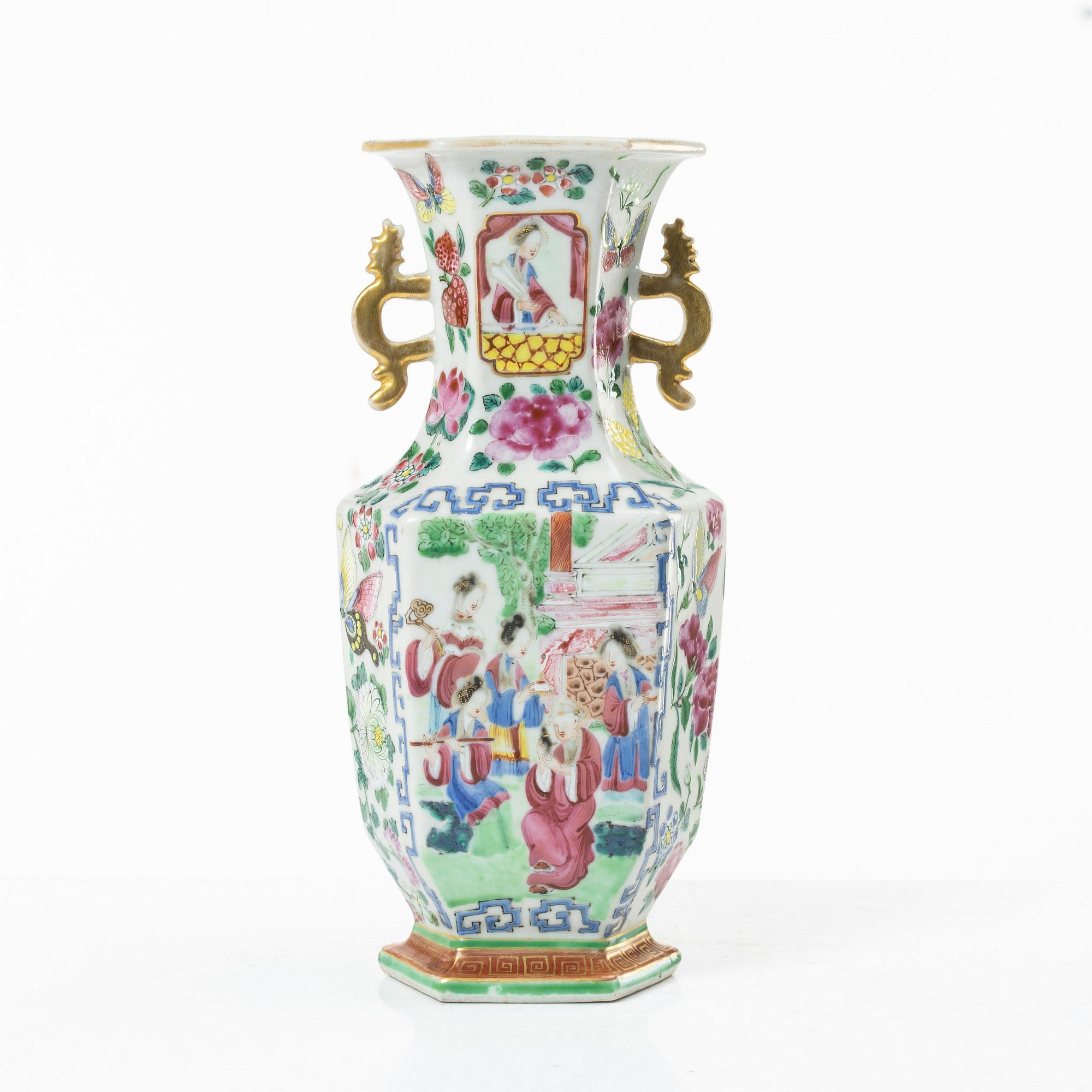 Vas, porslin. Qingdynastin, Kanton, 1800-tal.