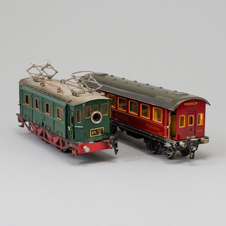 a set of 8 Märklin parts 1930's.