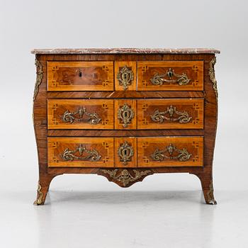 Byrå, Louis XV, Frankrike 1700-talets mitt.