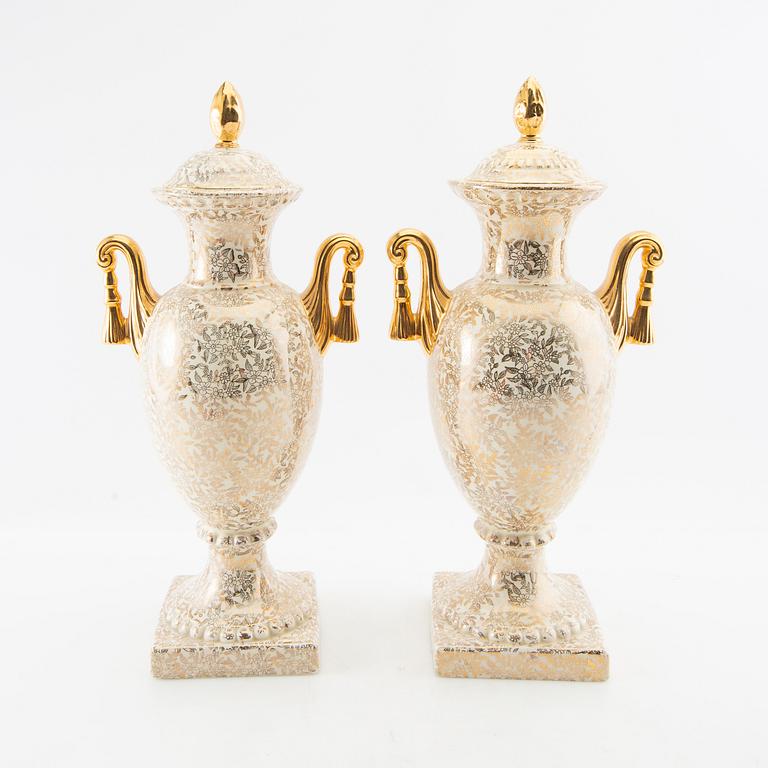 Uppsatsurnor 4 st England 1900-talets första hälft porslin.