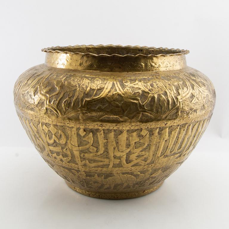 Outer casings 3 pieces in Egyptian Revival style 20th century brass.