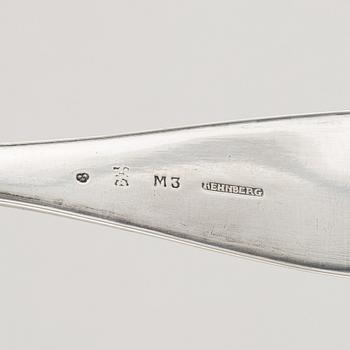 Soppslev samt ragusked, silver, Norrköping 1800-talets första hälft.