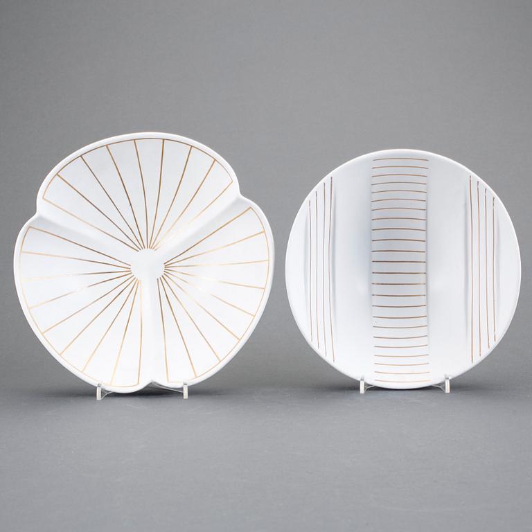 SKÅLAR, 2 st, carraragods, "Guldsurrea", Wilhelm Kåge, Gustavsbergs studio, 1900-talets mitt.