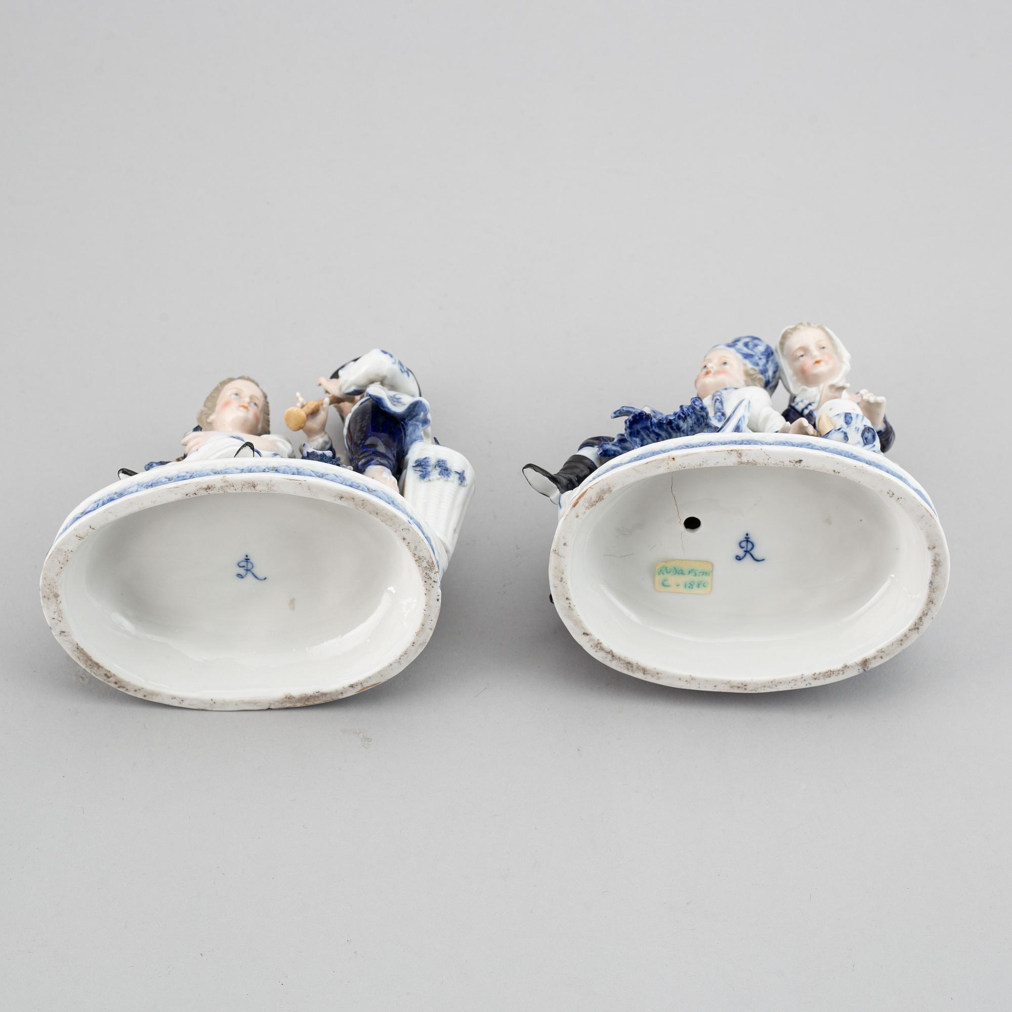 A pair of German porcelain figurines, circa 1900.