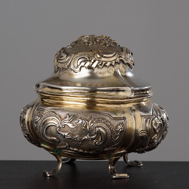 A Rococo 18th century sugar casket.