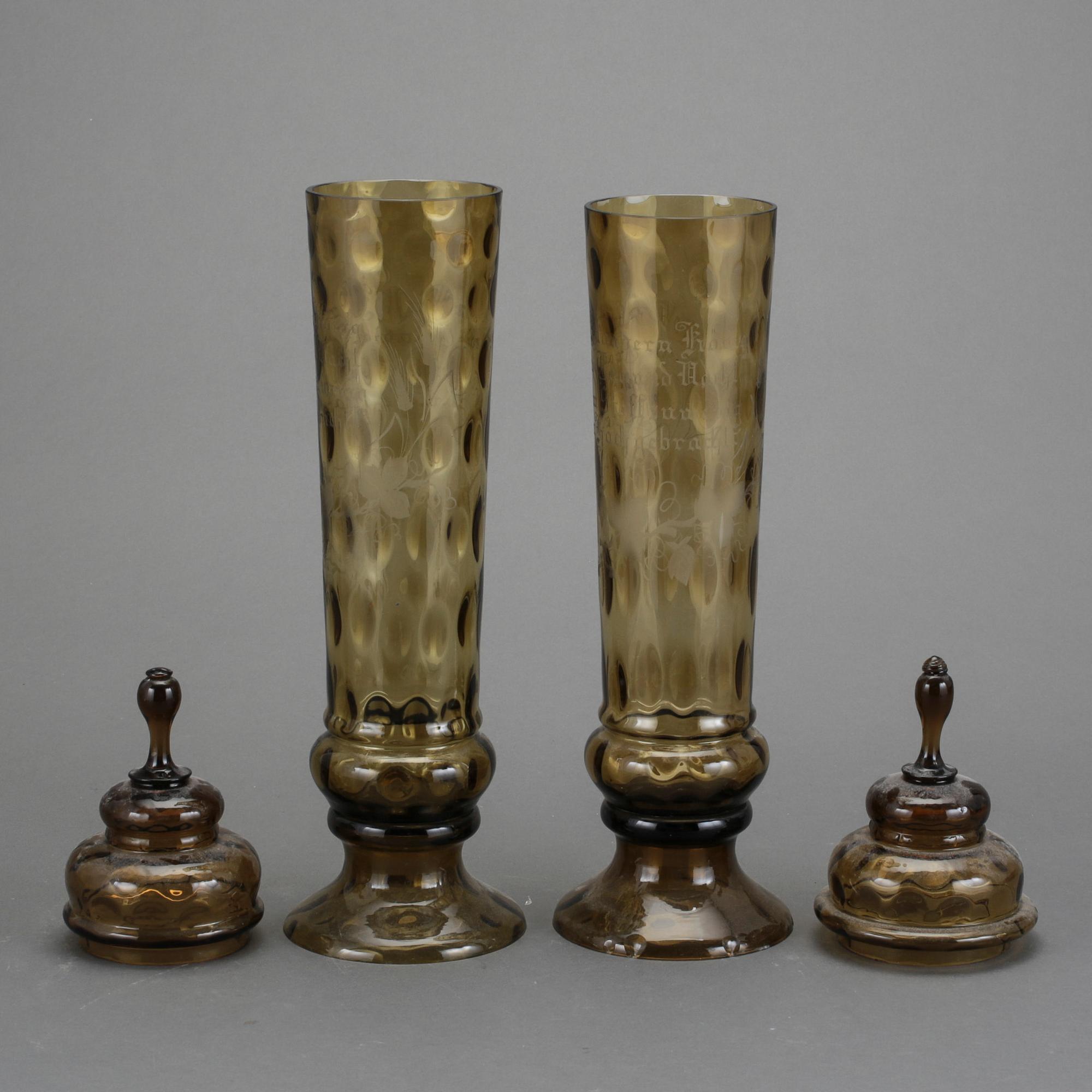 GLASPOKALER, ett par, Böhmen, omkring 1900.
