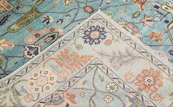 A rug, Ziegler design, approx. 290 x 235 cm.
