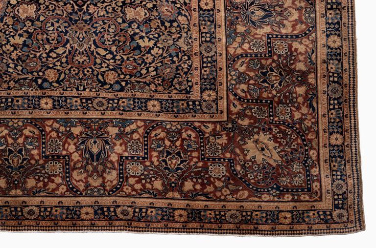 A Kashan 'Mohtasham' carpet, ca 434 x 319 cm.