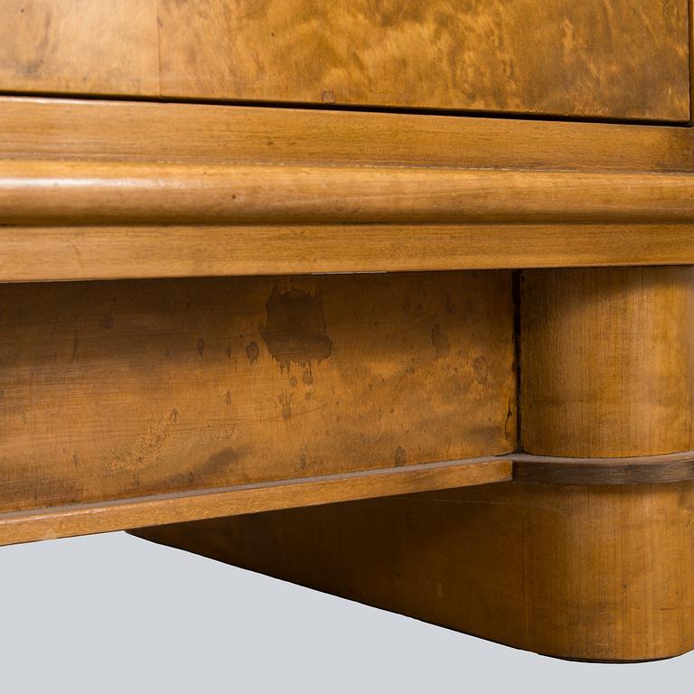 A late 1930s 'Paris' side board /cupboard model 290, Asko, Finland.