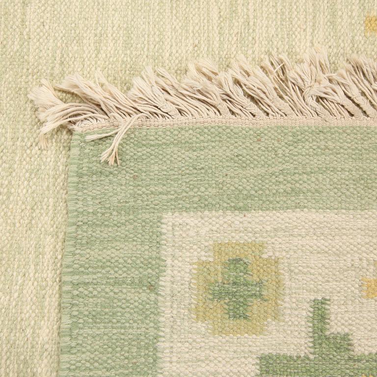 MATTA, rölakan, monogramsignerad EC, 1900-talets andra hälft. 240x168 cm.