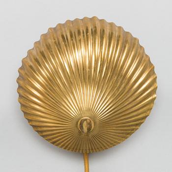 Paavo Tynell, a mid-20th-century wall light for Taito.